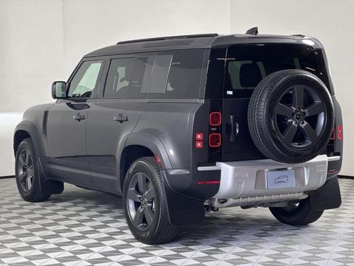 2025 Land Rover Defender P400 S