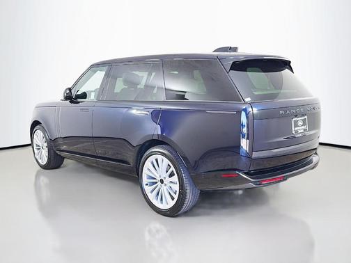 Constellation Blue Ultra Metallic Gloss 2026 Land Rover Range Rover P400 SE 7 Seat