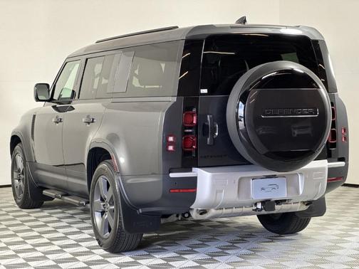 2025 Land Rover Defender P400 S