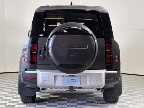 2025 Land Rover Defender P400 S