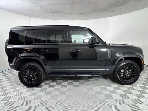 2025 Land Rover Defender P400 S