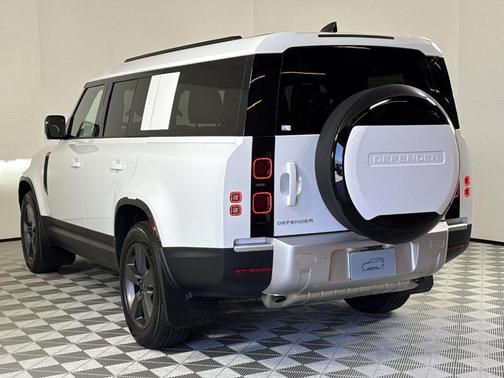 2025 Land Rover Defender P300 S