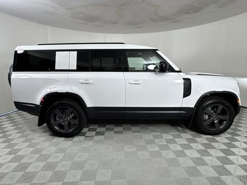 2025 Land Rover Defender P300 S