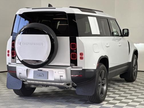 2025 Land Rover Defender P400 S