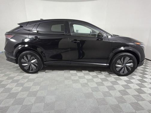 2025 Nissan ARIYA ENGAGE