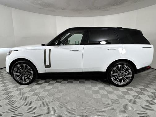 2025 Land Rover Range Rover P530 SE