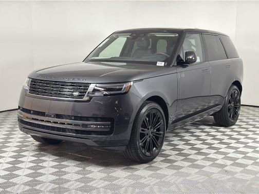 2026 Land Rover Range Rover P530 SE