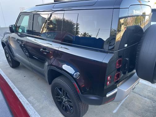 2025 Land Rover Defender P400 S