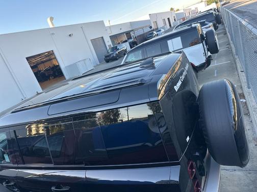 2025 Land Rover Defender P400 S