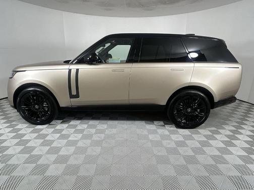 2025 Land Rover Range Rover P530 SE