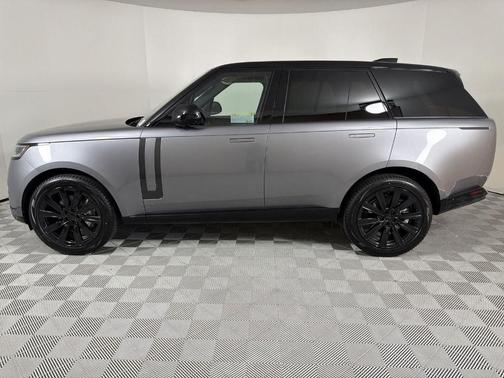2026 Land Rover Range Rover P400 SE
