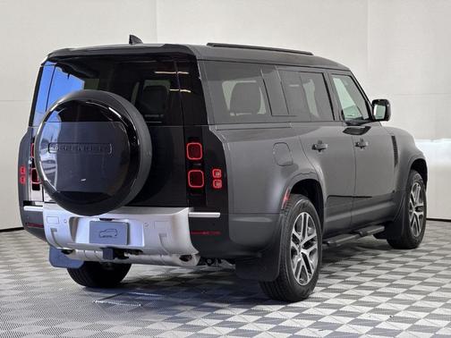 2025 Land Rover Defender P400 S
