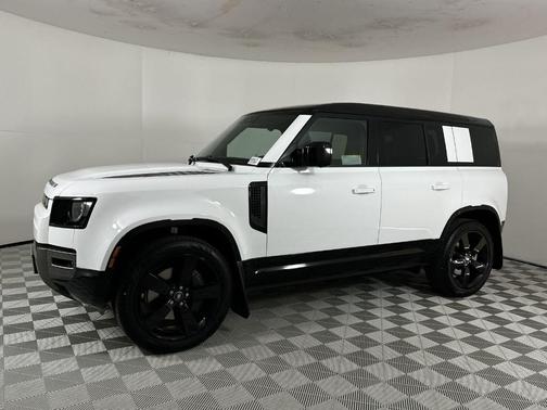 2025 Land Rover Defender P500 X-Dynamic SE