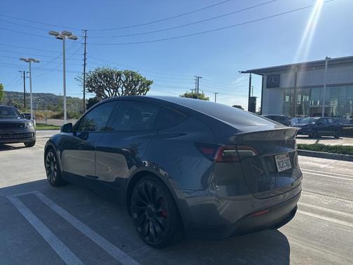 Midnight Silver Metallic 2022 Tesla Model Y Performance