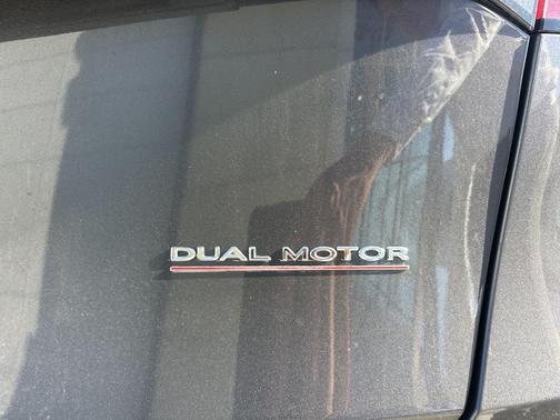 Midnight Silver Metallic 2022 Tesla Model Y Performance