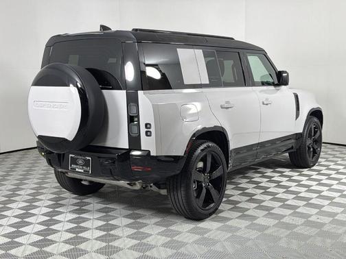 2026 Land Rover Defender P400 X-Dynamic SE