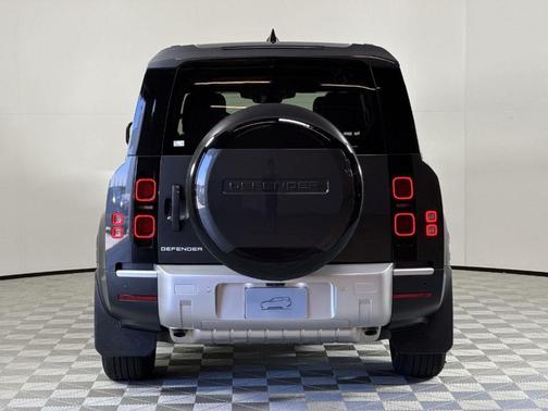 2025 Land Rover Defender P400 S
