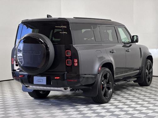 2025 Land Rover Defender P400 X