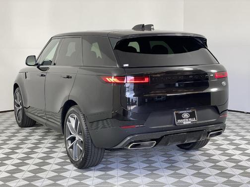 2023 Land Rover Range Rover Sport SE
