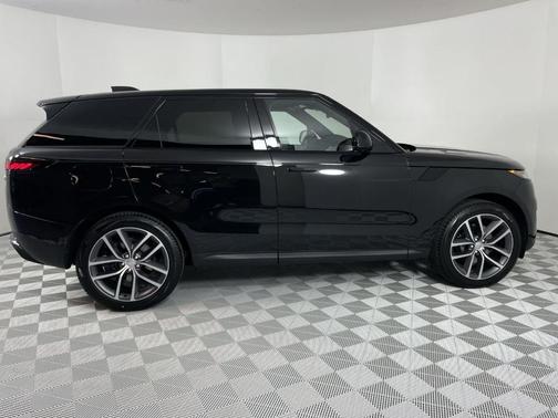 2023 Land Rover Range Rover Sport SE