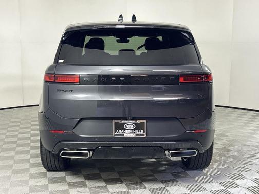 2025 Land Rover Range Rover Sport P360 SE