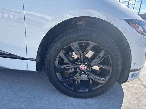 Fuji White 2020 Jaguar I-PACE EV400 HSE