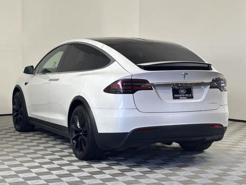 2020 Tesla Model X Long Range