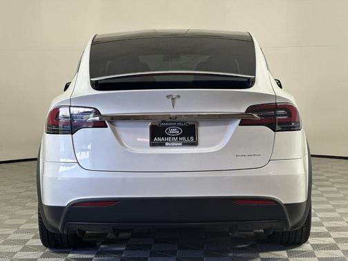 2020 Tesla Model X Long Range