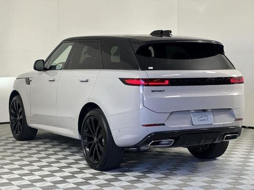 2025 Land Rover Range Rover Sport P400 Dynamic SE