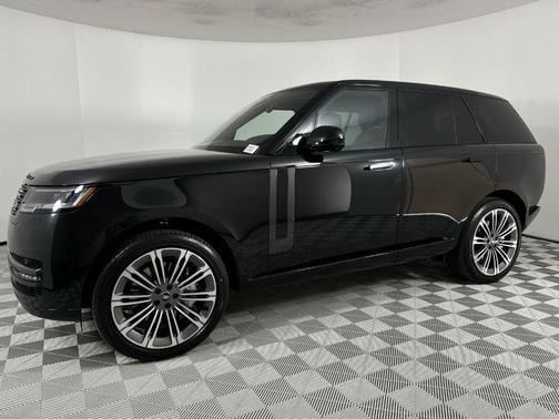 2025 Land Rover Range Rover P530 SE