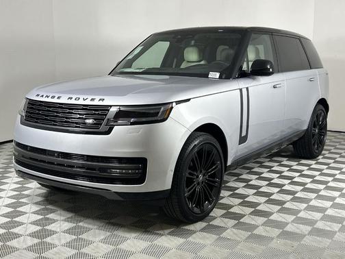 2025 Land Rover Range Rover P400 SE 7 Seat