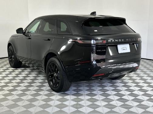 2026 Land Rover Range Rover Velar Dynamic SE
