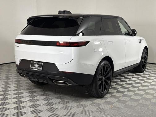 2025 Land Rover Range Rover Sport P360 SE