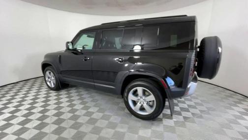 2025 Land Rover Defender P400 S