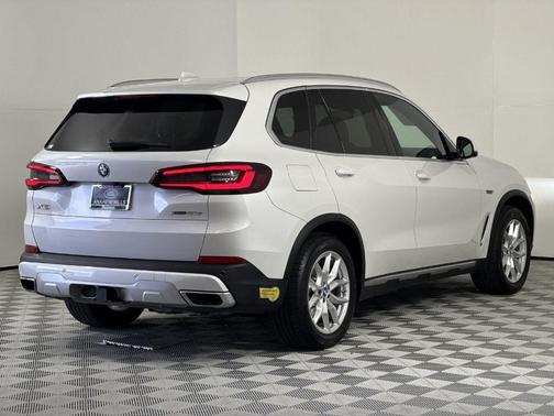 2022 BMW X5 PHEV xDrive45e
