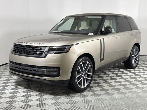 2026 Land Rover Range Rover P550e SE
