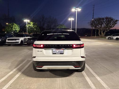 2026 Land Rover Range Rover Velar P250 Dynamic SE
