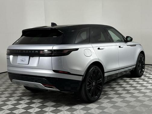 2025 Land Rover Range Rover Velar P400 Dynamic SE