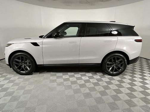 2025 Land Rover Range Rover Sport P360 SE