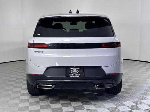 2025 Land Rover Range Rover Sport P360 SE