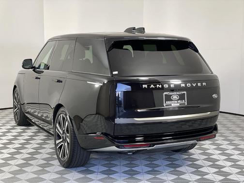 Santorini Black 2023 Land Rover Range Rover P530 SE