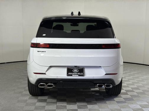 Fuji White 2026 Land Rover Range Rover Sport P530 Dynamic SE