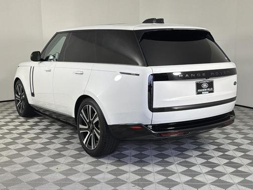 2023 Land Rover Range Rover P400 SE