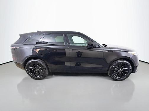 Santorini Black 2026 Land Rover Range Rover Velar P400 Dynamic SE