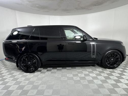 2025 Land Rover Range Rover AUTOBIOGRAPHY