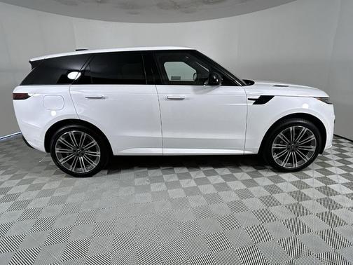 2025 Land Rover Range Rover Sport P400 Dynamic SE