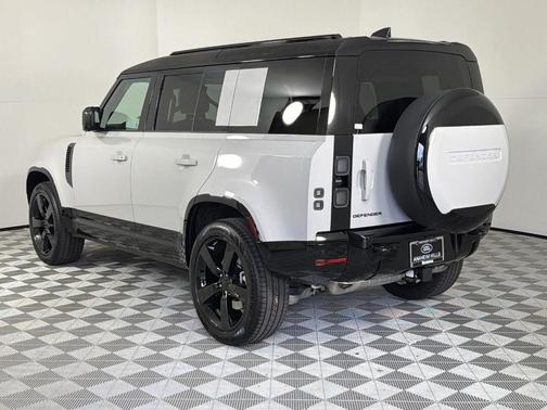 2026 Land Rover Defender P400 X-Dynamic SE