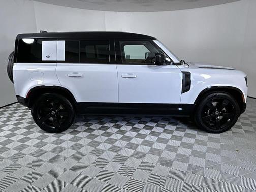 2023 Land Rover Defender 110 V8