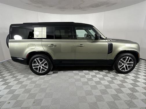 2023 Land Rover Defender X-Dynamic SE