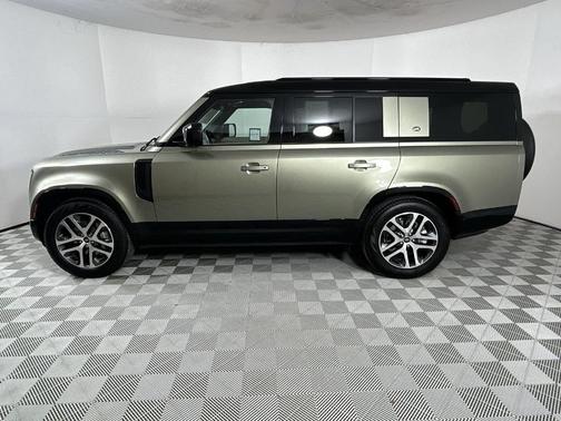 2023 Land Rover Defender X-Dynamic SE